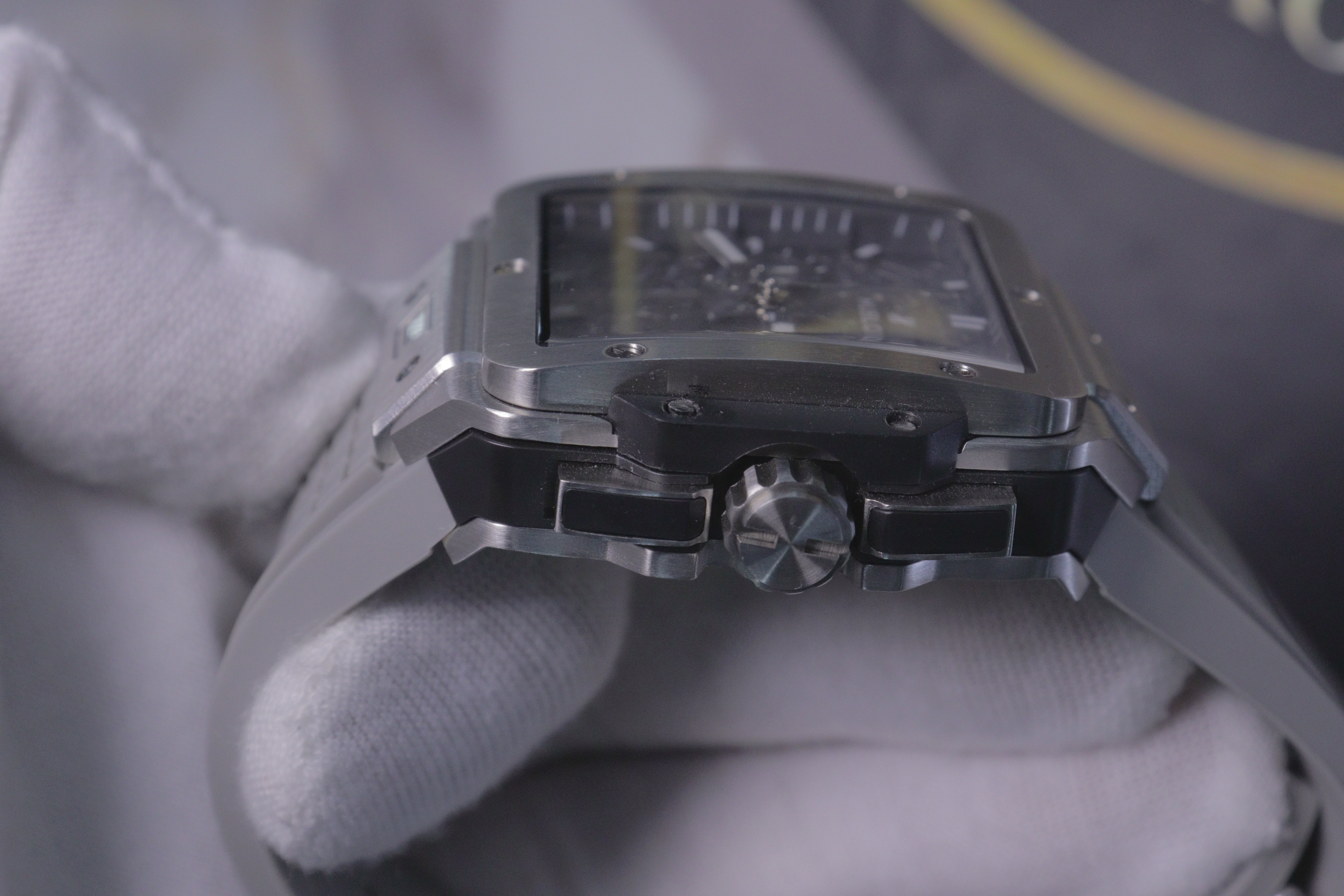 Hublot Square Bang Unico Titânio Cinza Esqueleto