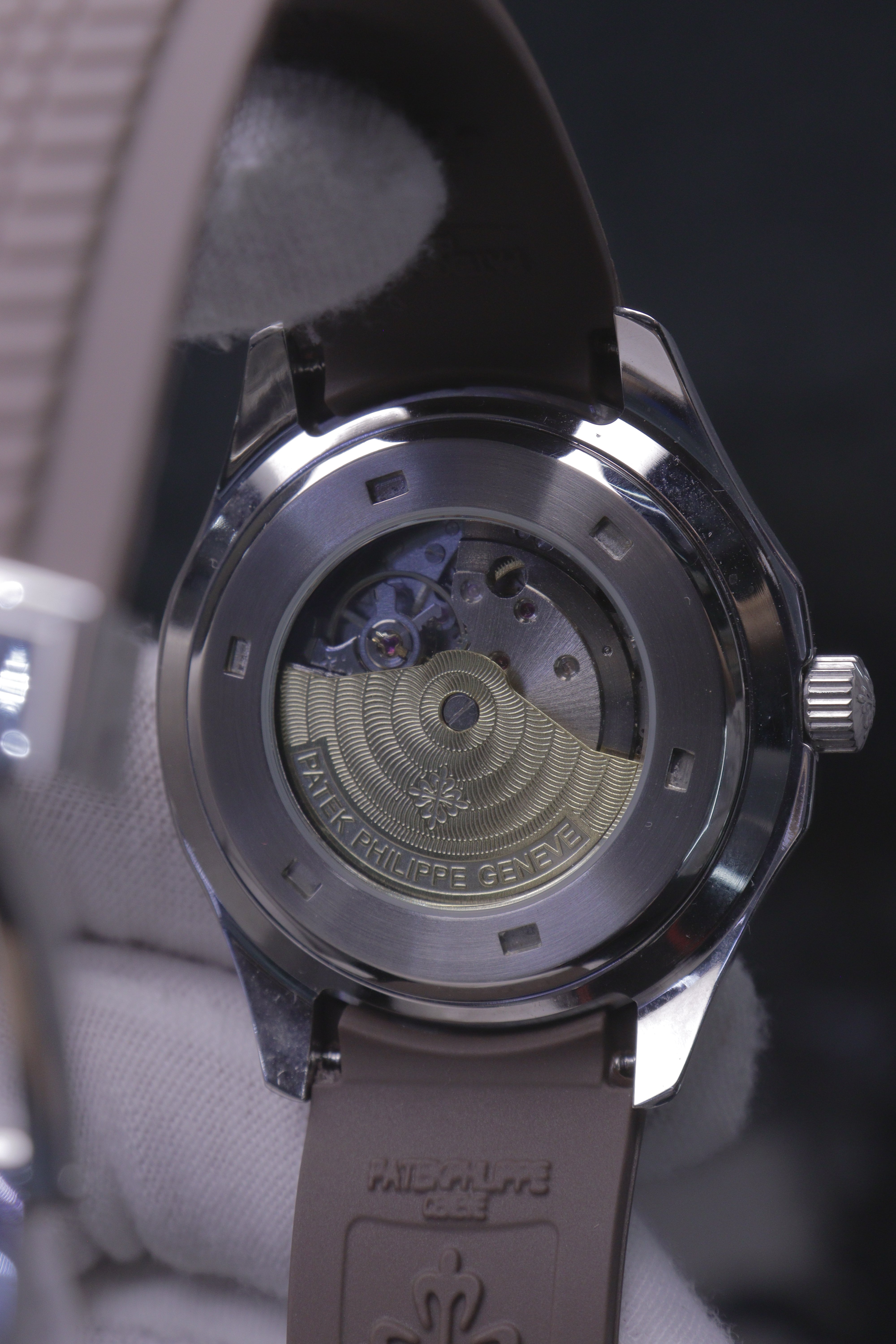 Patek Philippe Aquanaut Date Aço Marrom