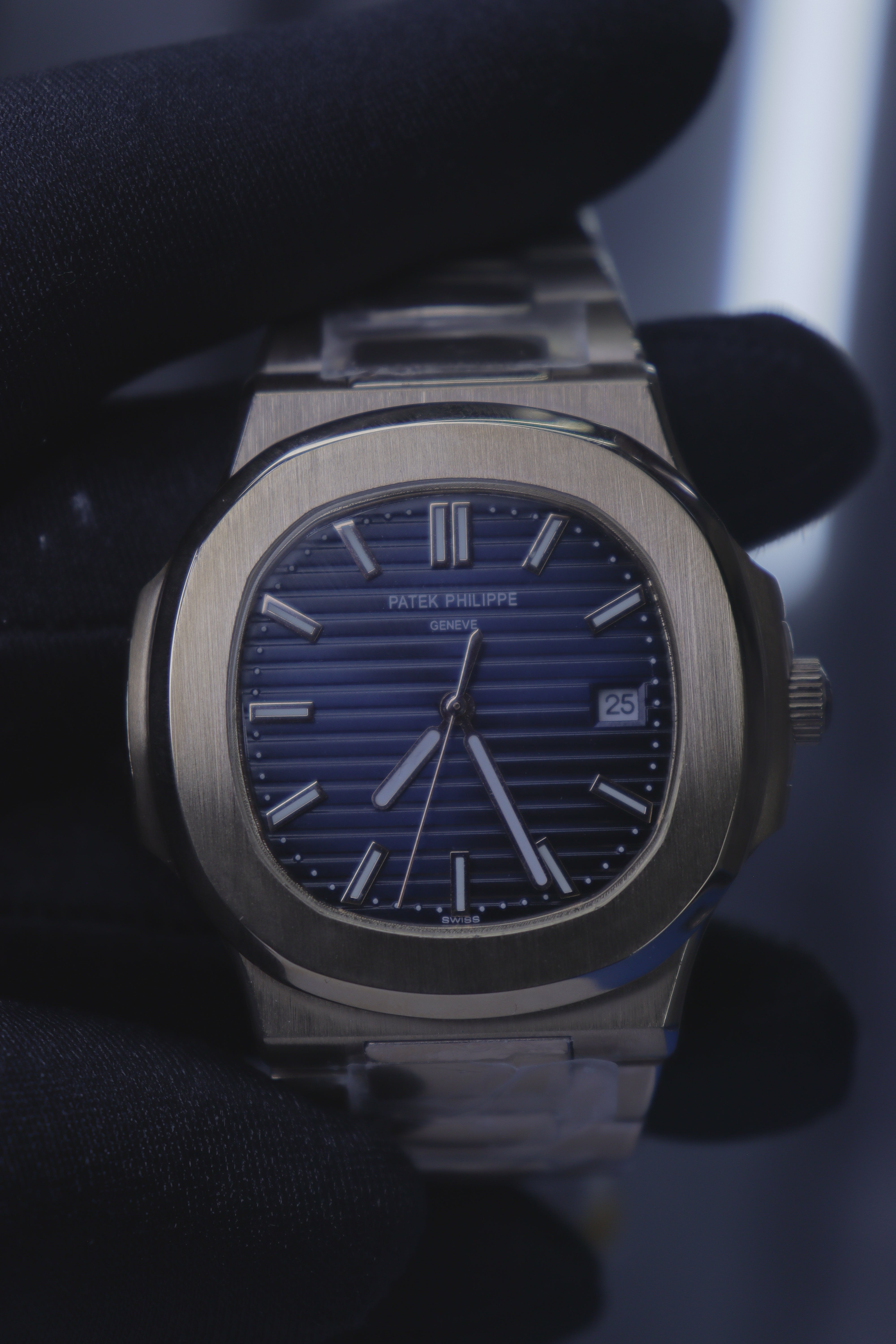 Patek Philippe Nautilus Ouro Branco Mostrador Azul