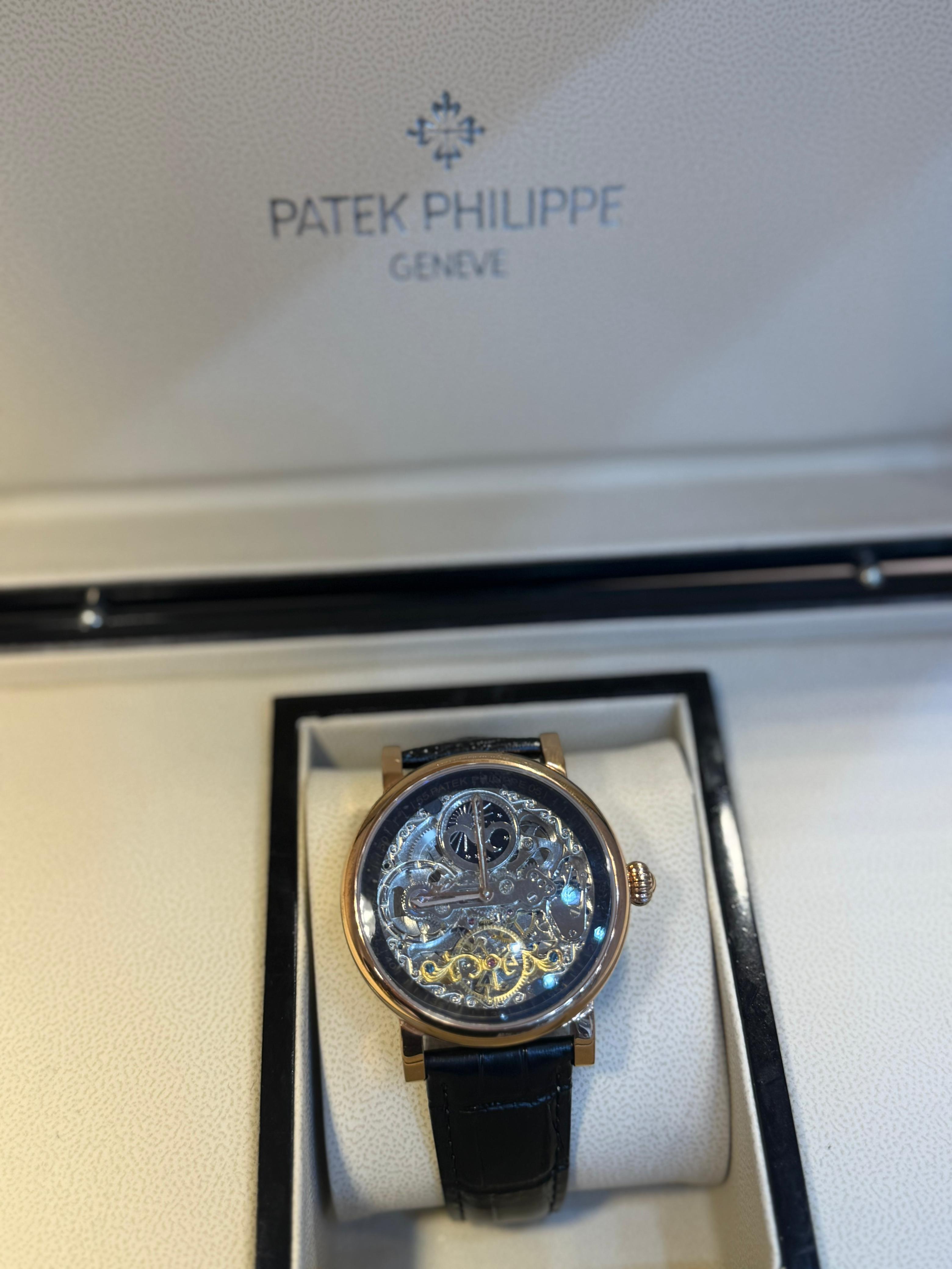Patek Philippe Complications Skeleton – Rosé / Couro Preto