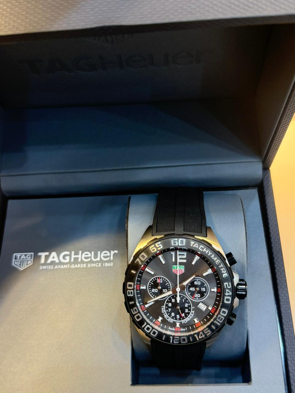 TAG Heuer Formula 1 Chronograph – Preto / Ouro