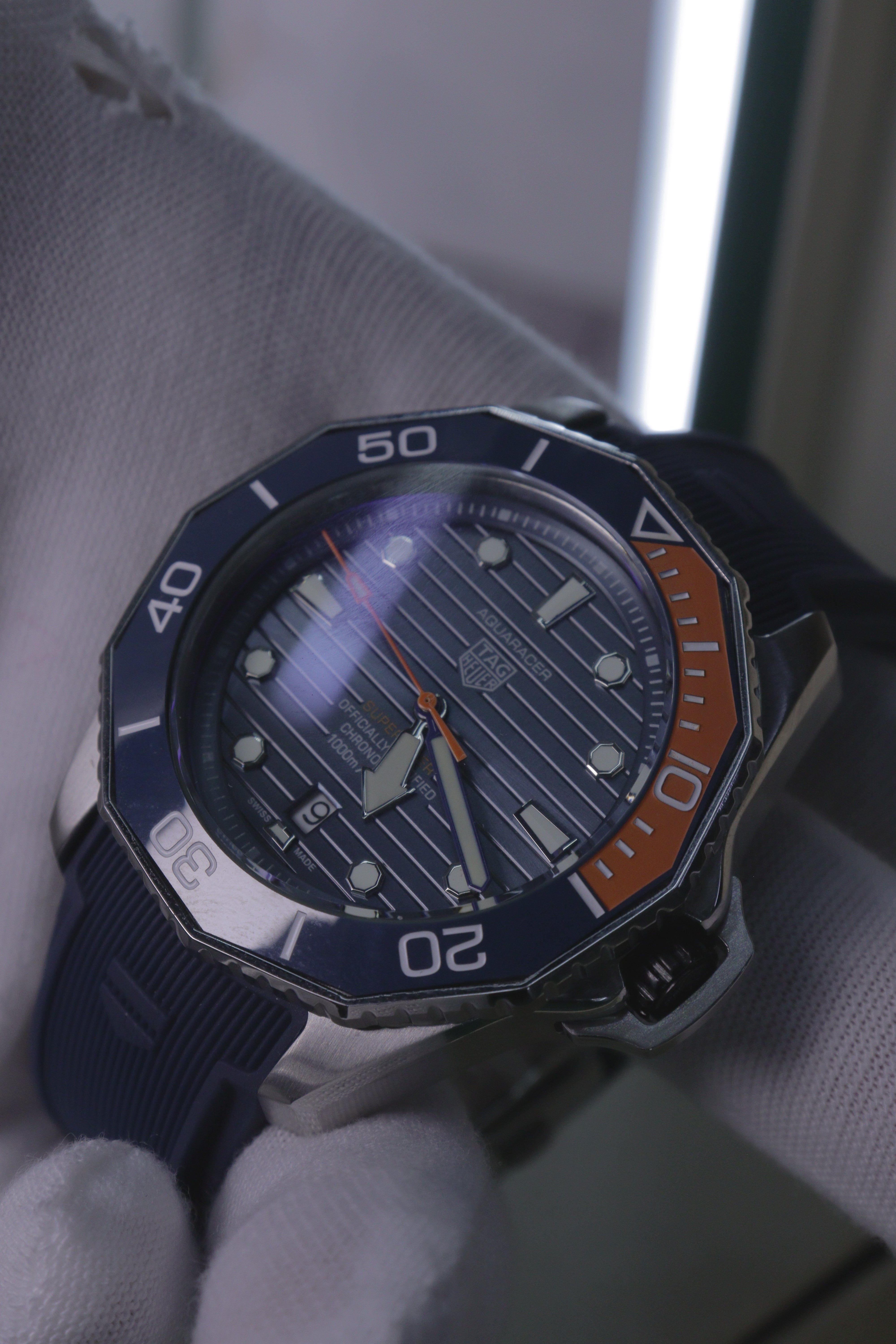 TAG Heuer Aquaracer Professional 1000 Superdiver Azul e Laranja