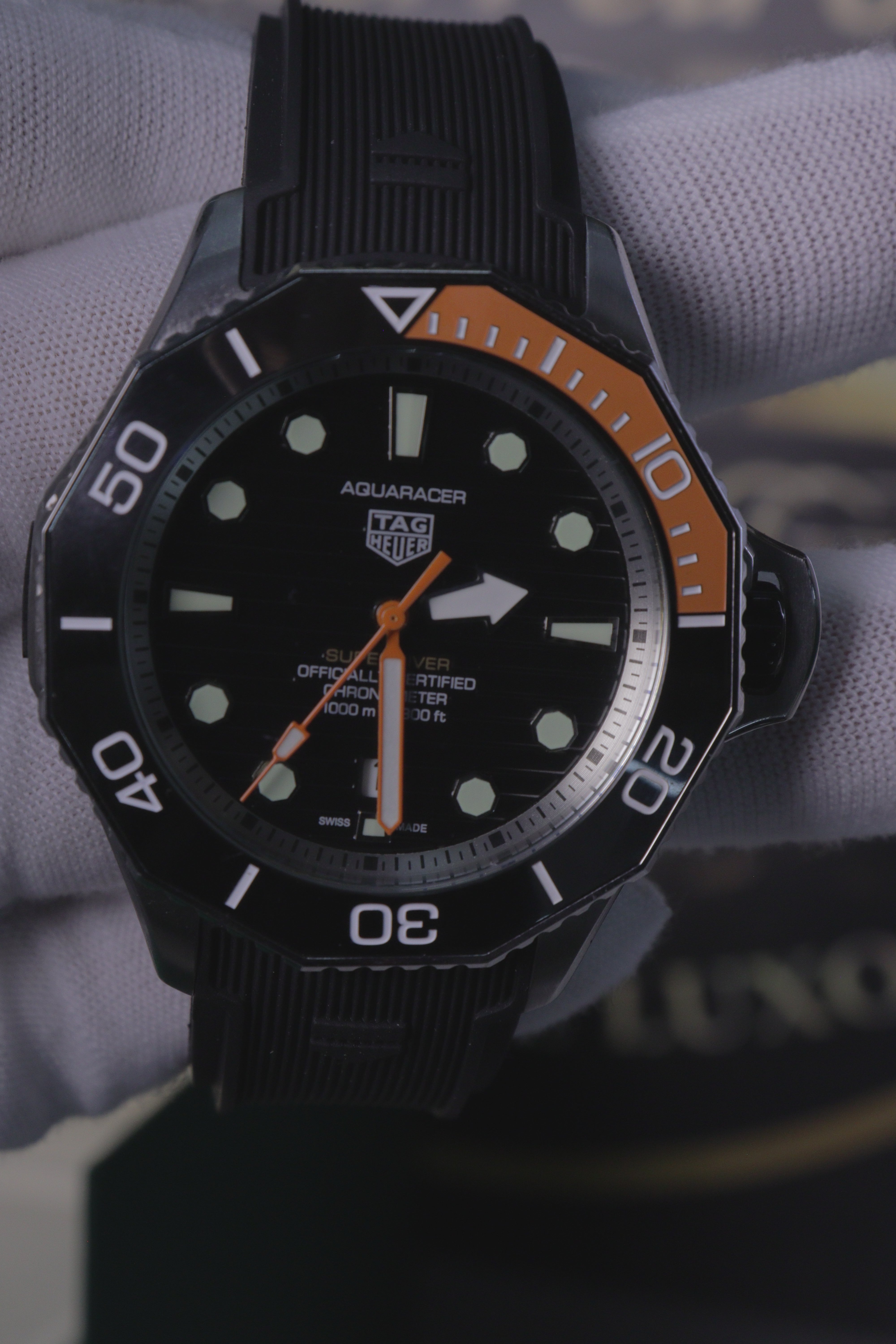 TAG Heuer Aquaracer Professional 1000 Superdiver Preto e Laranja
