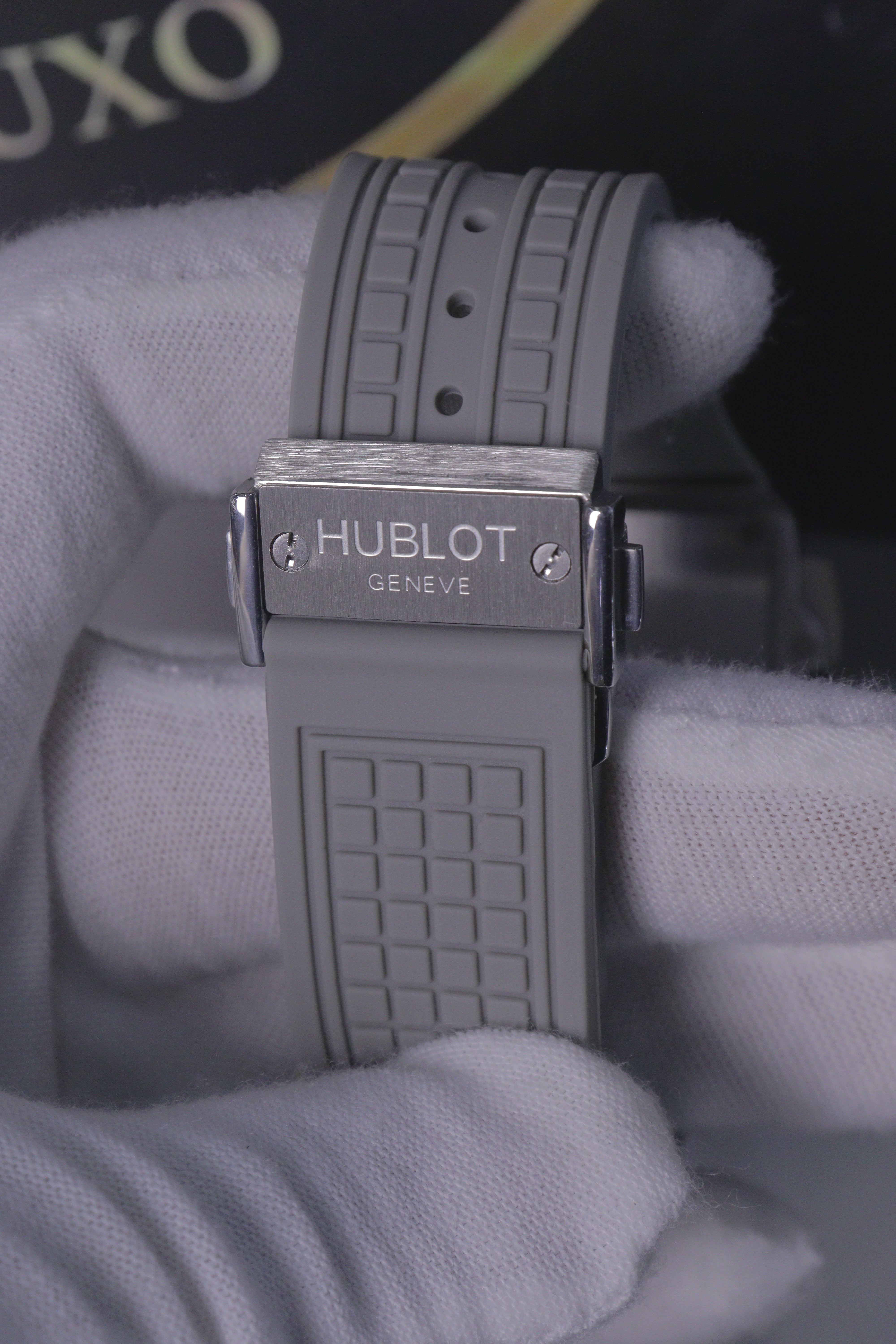 Hublot Square Bang Unico Titânio Cinza Esqueleto