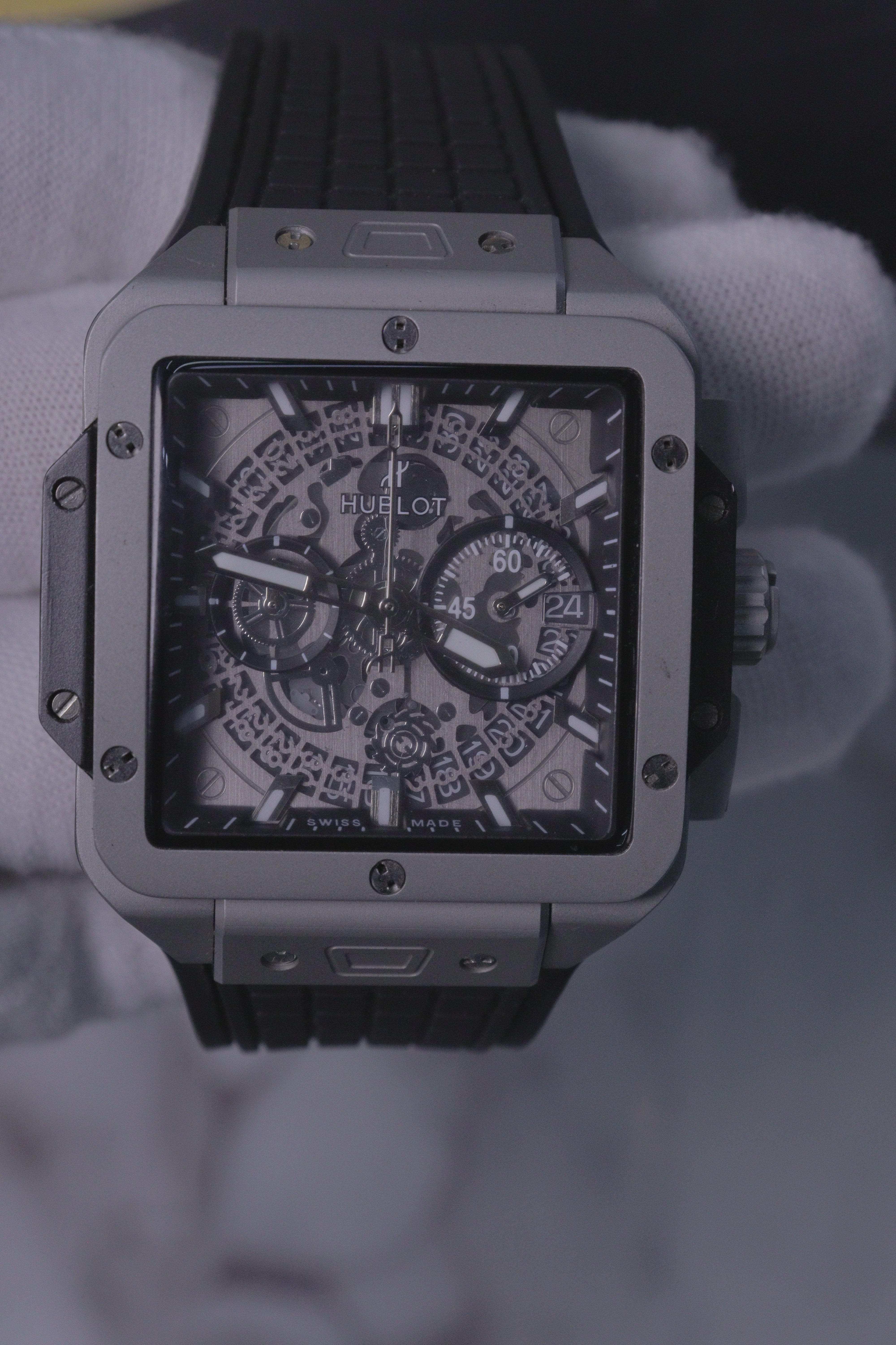 Hublot Square Bang Unico All Black Cerâmica Preta Esqueleto