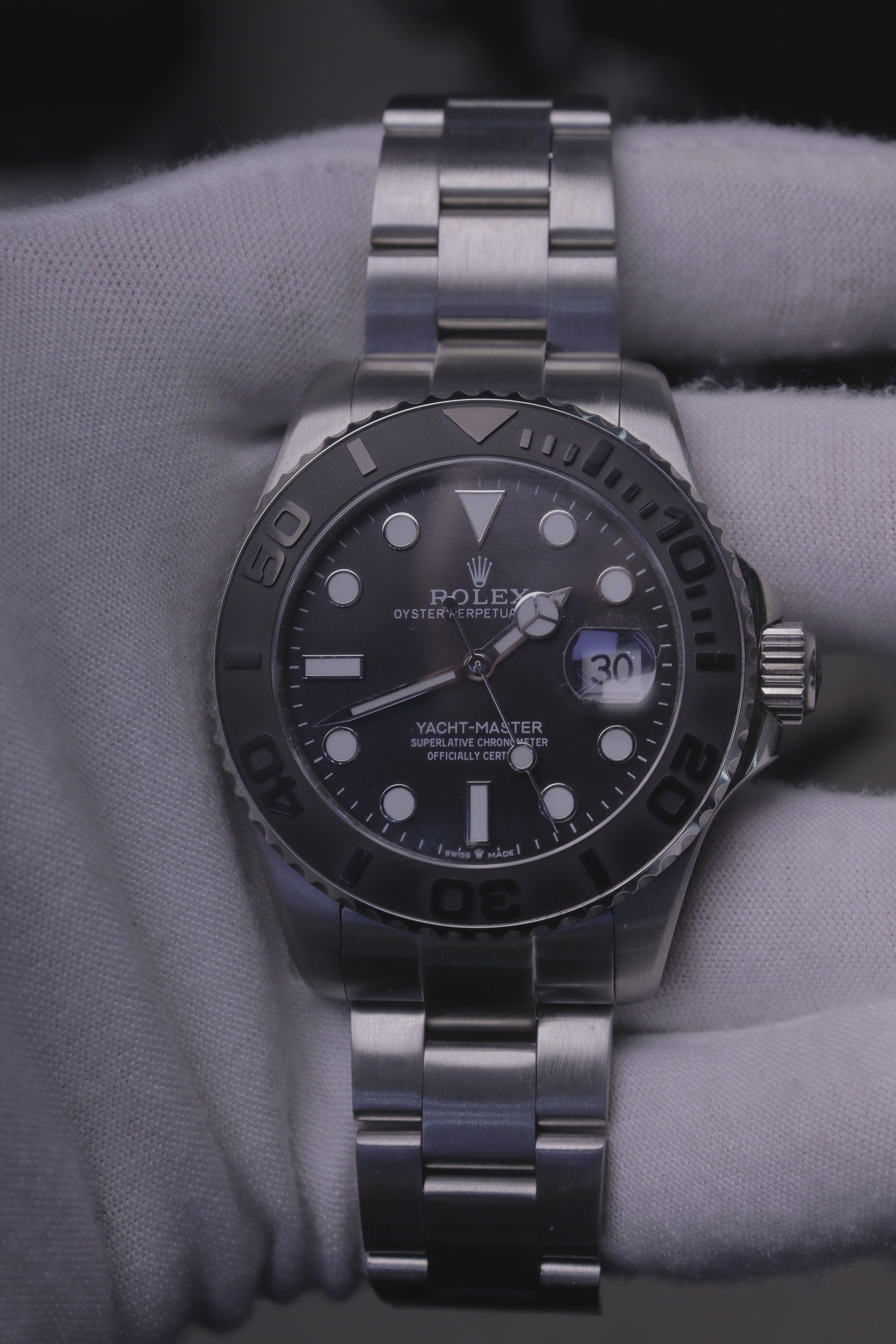 Rolex Yacht-Master 40 Rolesor Branco Mostrador Preto
