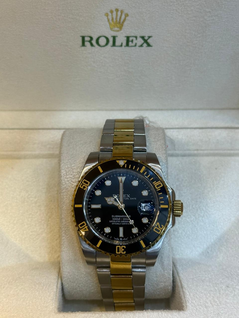 Rolex Submariner Date – Preto / Bicolor