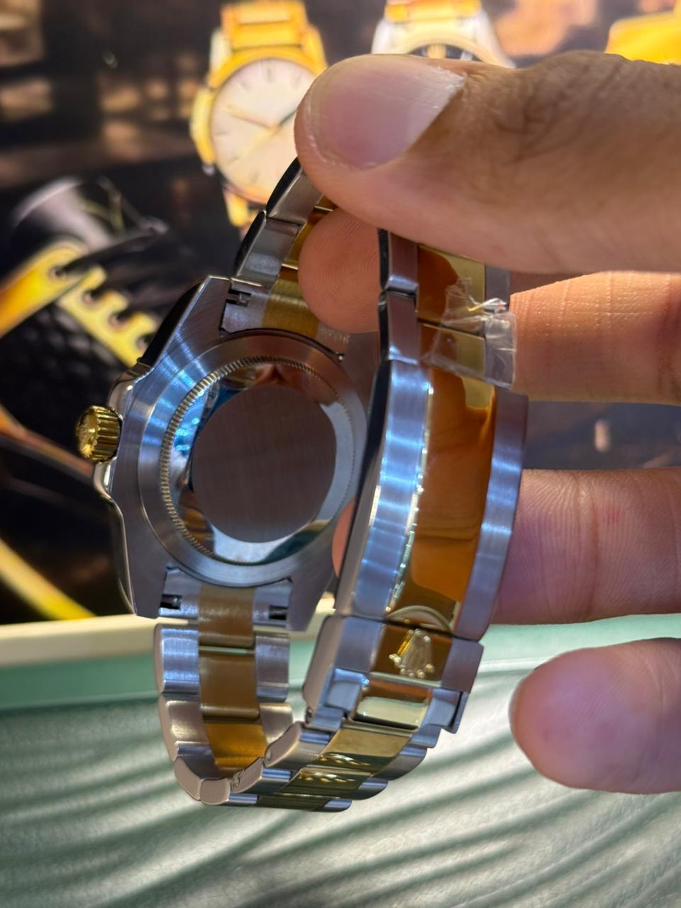 Rolex Submariner Date – Preto / Bicolor